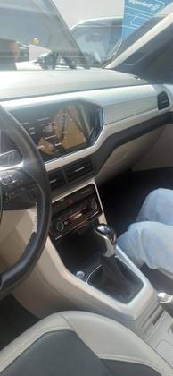 VOLKSWAGEN T-CROSS 1.4 250 TSI TOTAL FLEX HIGHLINE AUTOMÁTICO